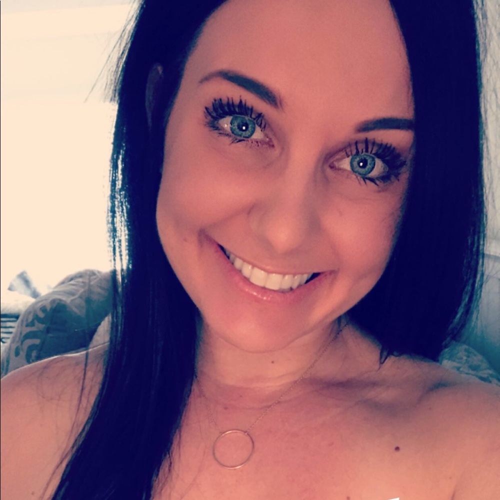 Meet your Posher, Gina
